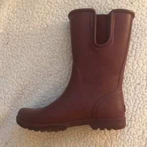 Fleece-lined rain boots